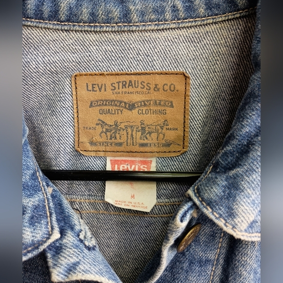 Vintage Levi's Men’s Denim Trucker Jacket size M - Picture 2 of 6